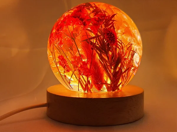 Veilleuse florale rouge et blanche – Image 5