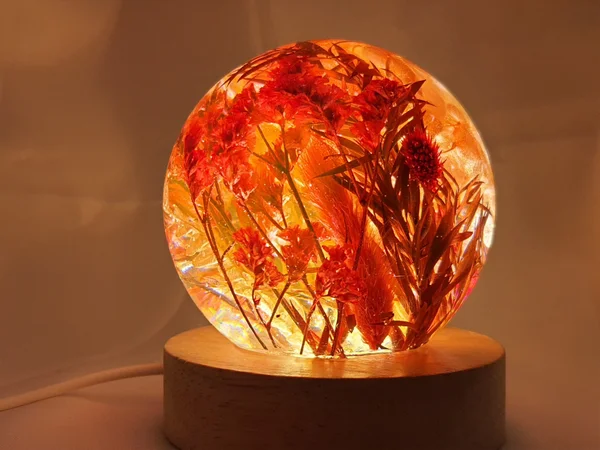 Veilleuse florale rouge et blanche – Image 2