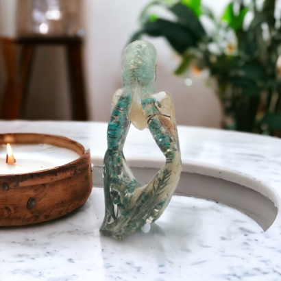 Femmes penseuses fleurs